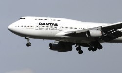 Qantas_747_002