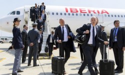 RealMadrid-avion-Iberia-2016-efe Real Madrid en uno de sus vuelos con Iberia. Foto de archivo.