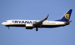 Ryanair B-737-800 EI-EVF Ryanair amplia su oferta de vuelos desde valencia para el verano de 2017.