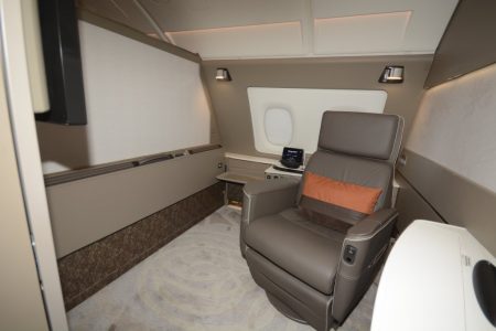 Suite de primera clase del A380 de Singapore Airlines.