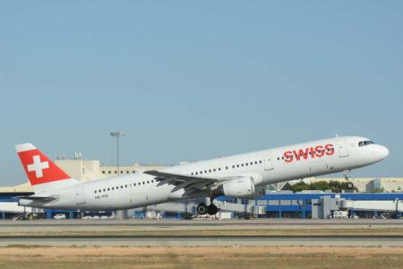 Swiss fue, del grupo de aerolíneas de red del grupo Lufthansa, la que menos pasajeros perdió en 2020.