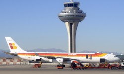 Torre Barajas Los controladores aéreos realizarán paros parciales en el mes de junio