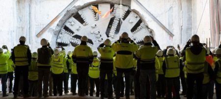 Final de los trabajos, en 2018, de la tuneladora en el nuevo acceso ferroviario a la T1 del aeropuerto de Barcleona El Prat .