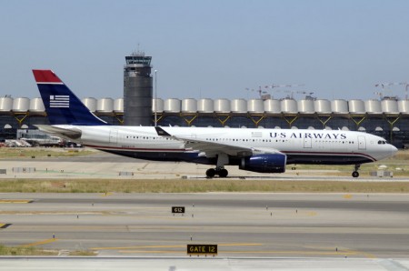 US Airways y American compiten en pocas rutas sin escalas.