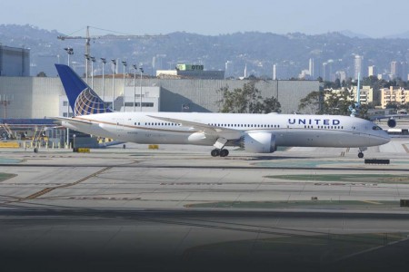 El vuelo inaugural de United entre San Francisco y Singapur está programado con el Boeing 787-9 N17963, avión que entregó Boeing a la aerolínea el 21 de enero de 2016.
