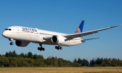 United 787-9 aterrizaje El vuelo inaugural de United entre San Francisco y Singapur está programado con el Boeing 787-9 N17963, avión que entregó Boeing a la aerolínea el 21 de enero de 2016.