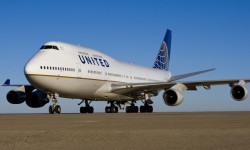 United_Boeing_747_400_1