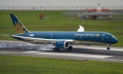 Vietnam Airlines Boeing 787 Washington aterrizaje