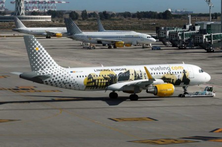 Aviones de Vueling en el aeropuerto de Barcelona.
