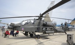 EL Pentáono ha llevado a , entre otros, al Boeing AH-64