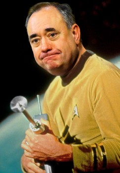 Meme de la prensa británica de Alex Salmond como el el capitán Kirk de Star Trek.