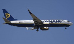 Boeing 737-800 de Ryanair La cuota de mercado de las aerolíneas low cost en España es del 60 por ciento, la mayor en Europa