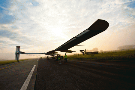 Primer vuelo internacional de Solar Impulse