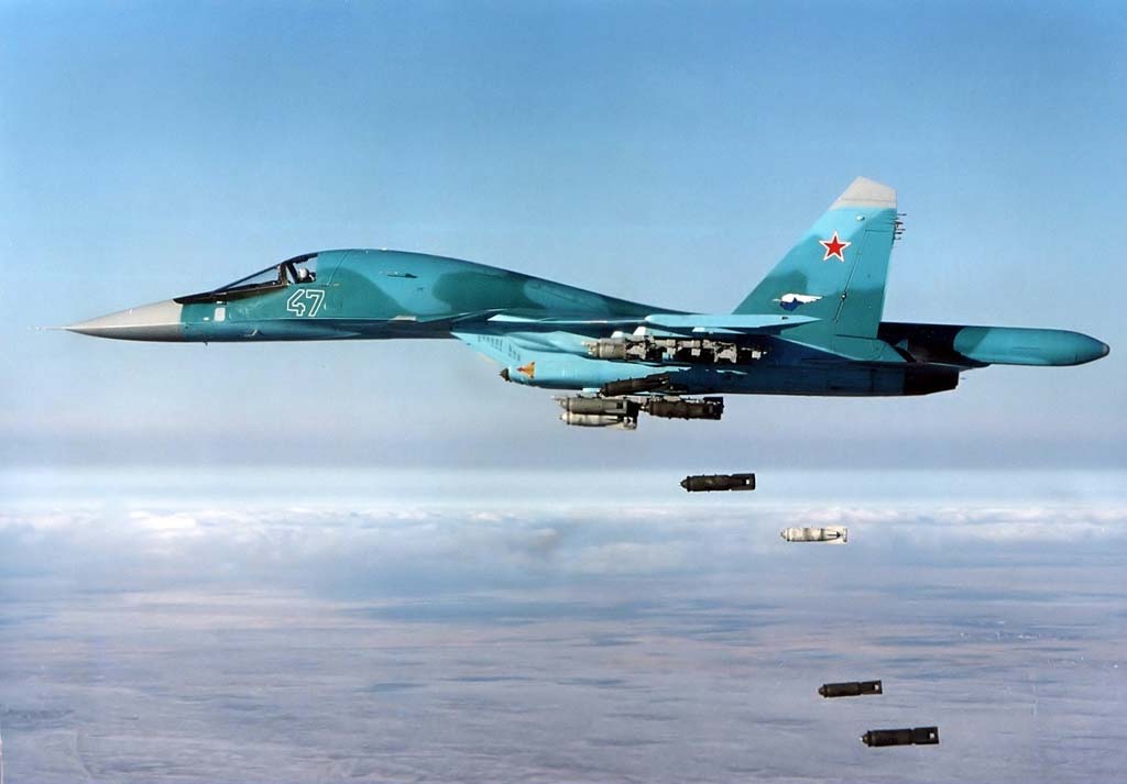 Sukhoi 34, un bombardero con “nariz de pato” - Fly News