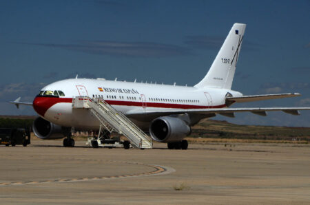 El A310 T.22-2 ha sido el avión elegido para el traslado a Madrid de los pasajeros españoles del MV Hondius por el contagio de hantavirus.