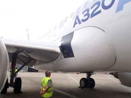 Detalle del nuevo panel frente a la raíz alar del A320neo para mejorar sus características en pistas cortas.