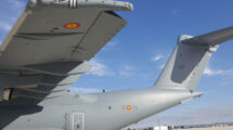 Ellementos del sistema de autodefensa del A400M en la punta del ala.