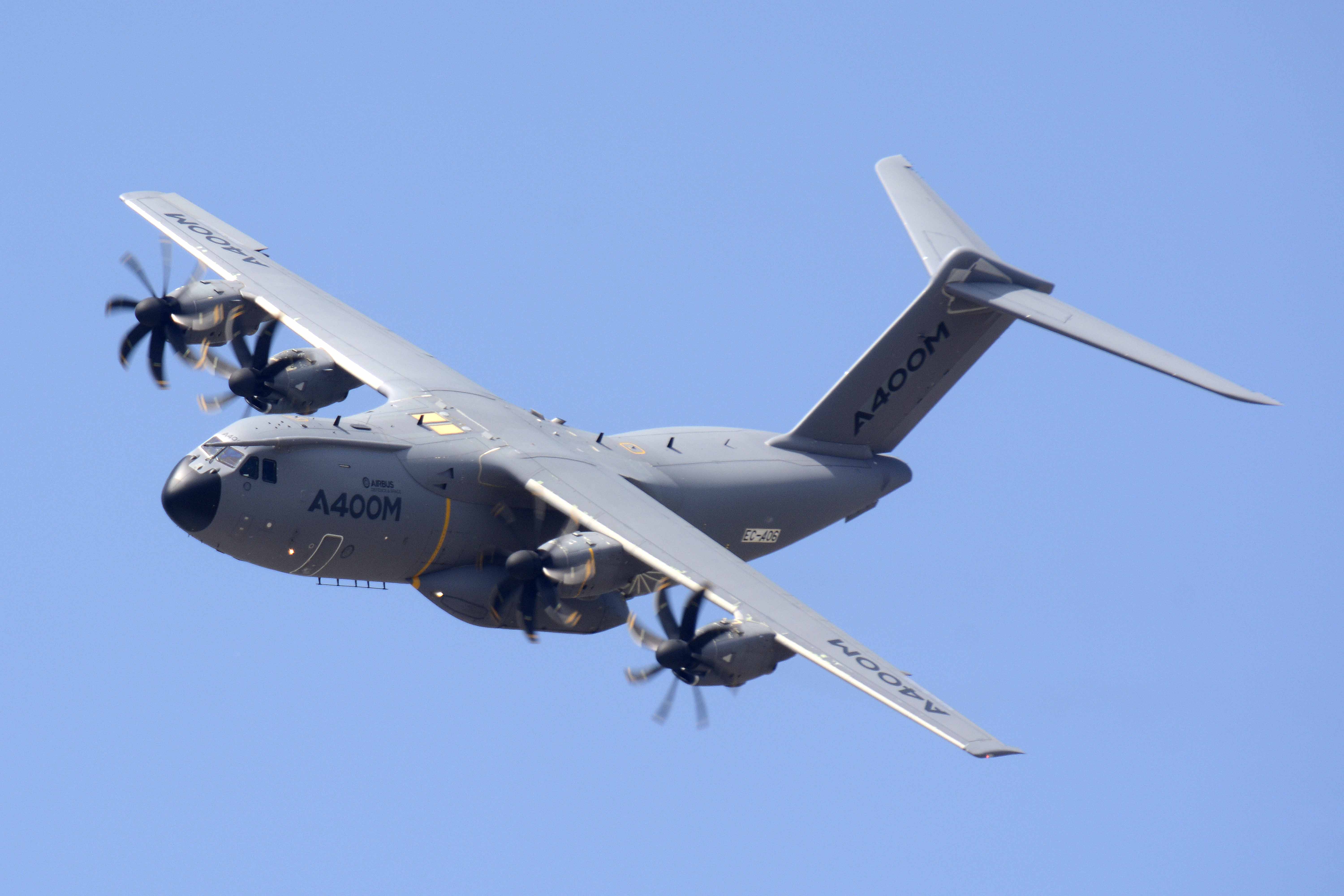 Francia ha sido la receptora del primer A400M entregado una vez restituido el certificado de aeronavegabilidad por las autoridades españolas.