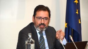 Javier Gándara durante la presentación d elas previsiones para la temporada de invierno.