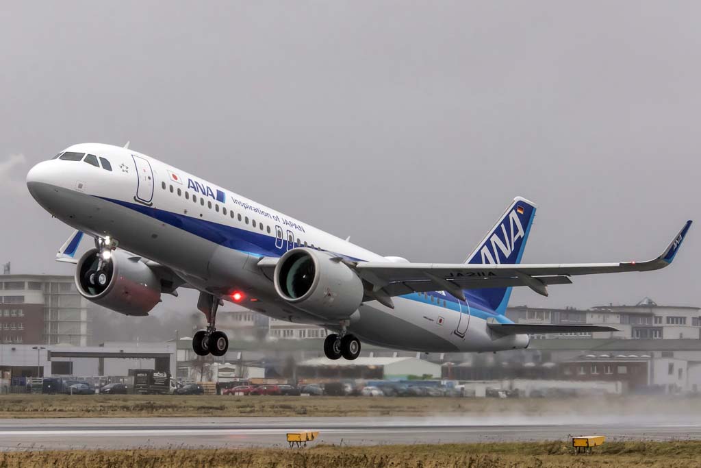El vuelo de entrega del primer Airbus A320neo de ANA cubrió la ruta Finkenwerder-Novosibirsk-Tokyo Haneda