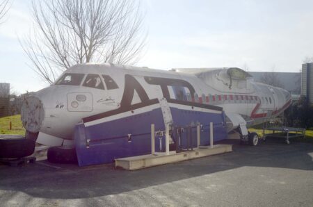 Célula del tercer ATR 42 construido.
