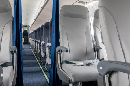 El ATR 72 estadounidense podrá llevar a 50 pasajeros en tres clases.