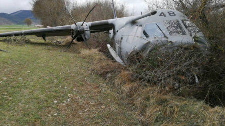 El acceso público a los informes de accidentes militares puede ayudar a la seguridad de la aviación civil.