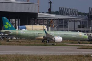 El primer A321XLR de Aer Lingus con carnas de motores de Iberia.