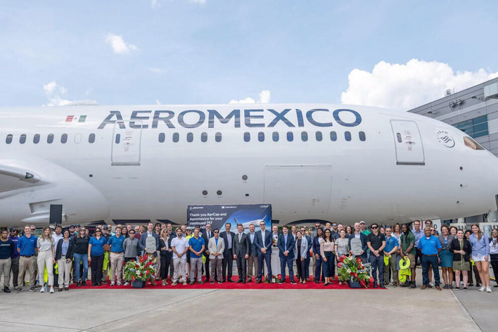 Entrega del Boeing 787 número 1.300 a Aercap y Aeroméxico.