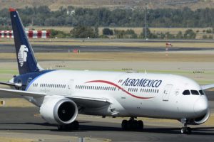 Boeing 787 de Aeroméxico en el aeropuerto de Madrid Barajas.