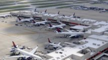 Aviones de Delta en el aeropuerto de Atlanta.