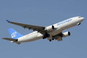 Al mismo tiempo que se ha aprobado el rescate de Air Europa, la aerolinea está dando de aja sus últimos A330.q