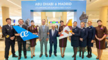 Celebración en Abu Dhabi del primer vuelo de Air Europa para Etihad,
