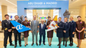 Celebración en Abu Dhabi del primer vuelo de Air Europa para Etihad,