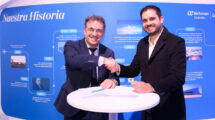 Firma del acuerdo entre Air Europa y Sky Airline.