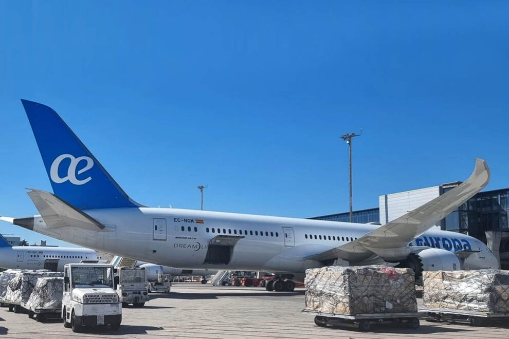 Air Europa cargo y WFS renuevan su acuerdo para el handling de carga.