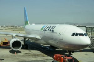 Airbus A330 de Level en el aeropuerto de Barcelona El Prat.