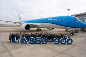 Entrega en Toulouse del primer Airbus A350 a KLM.