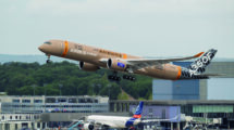 Despegue del A350F en su primer vuelo.
