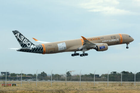 El primer despegue del Airbus A350F ha sido a las 10:30 de la mañana como estaba previsto.