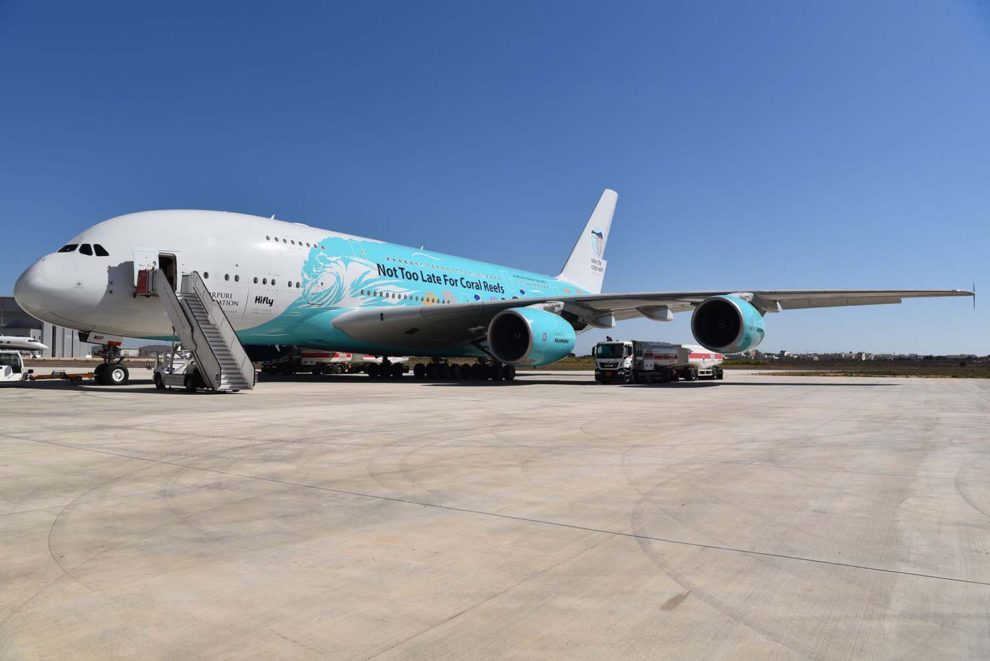 Hi Fly decoró el A380 para promocionar la defensa de los corales que lleva a cabo la Fundación Mirpuri, del fundador de la aerolínea.