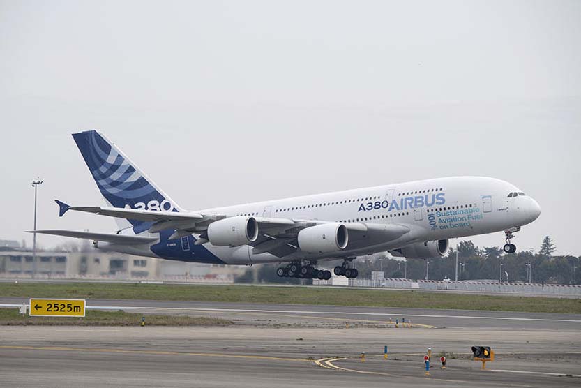 Despegue de Toulouse del A380 en su vuelo utilizando SAF.
