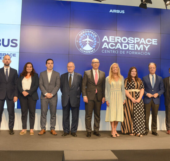 Participantes en la presentación de la Airbus Aerospace Academy.