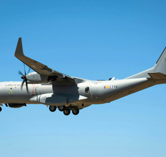 El primer Airbus C295 del Ejército del Aire y del Espacio español aterrizando en Sevilla tras su primer vuelo.