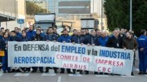 Trabajadores de Airbus en el CBC durante una de las manifestaciones llevadas a cabo contra el cierre de Puerto Real.