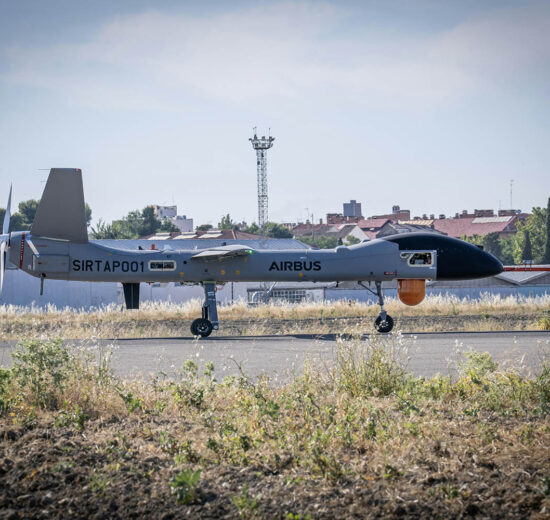 El primer Airbus SIRTAP durante sus pruebas de rodaje en Getafe.