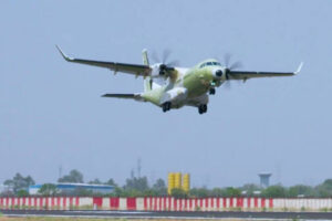 Primer vuelo de un Airbus C295 montado en India.