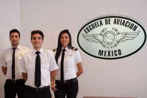 En la Escuela de Aviación México se forman cada año 200 pilotos, muchos de los cuales ahora cursarán sus estudios bajo el nuevo temario de Airbus.