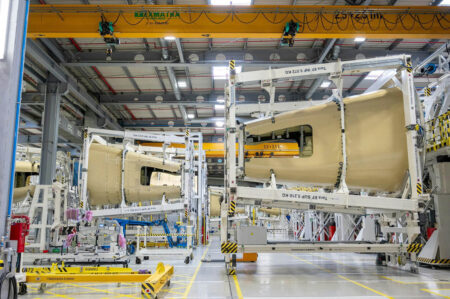 Desde Airbus ya se ha avisado, España tiene muchas papeletas, pero no todas, para participar industrialmente en los futuros desarrollos. Traducción, hay que ponerse las pilas industrialmente para ser competitivos con otros países.