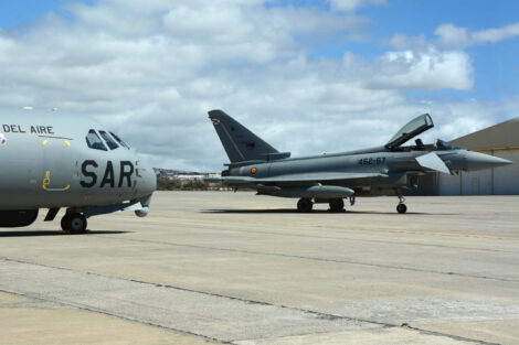 En dos días el Ala 46 ha dado la bienvenida al Eurofighter y al C295.